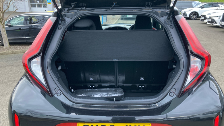 Toyota Aygo X 1.0 VVT-i Edge 5dr Petrol Hatchback